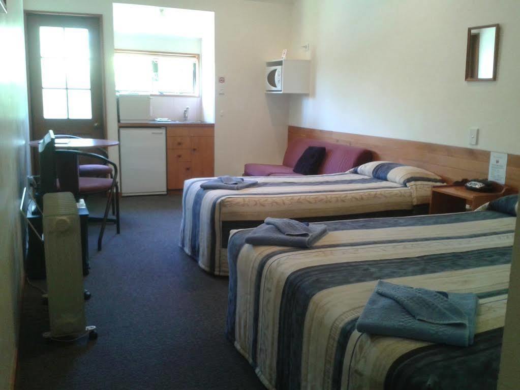 Four Peaks Motel Geraldine Eksteriør billede