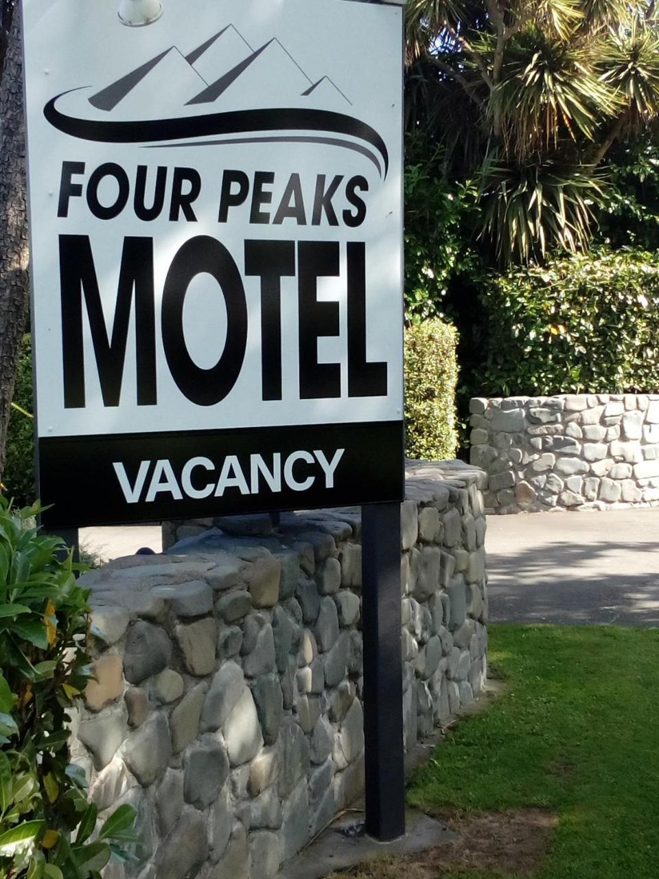 Four Peaks Motel Geraldine Eksteriør billede